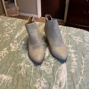 Elegant Perforated Ankle Boots - Cream